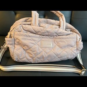 MARC JACOBS
Diamond-Quilted Large Weekender pink